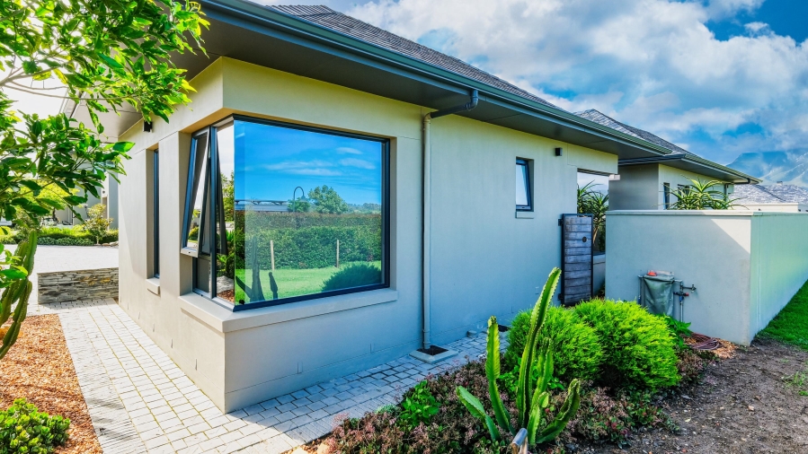 2 Bedroom Property for Sale in Fancourt Western Cape